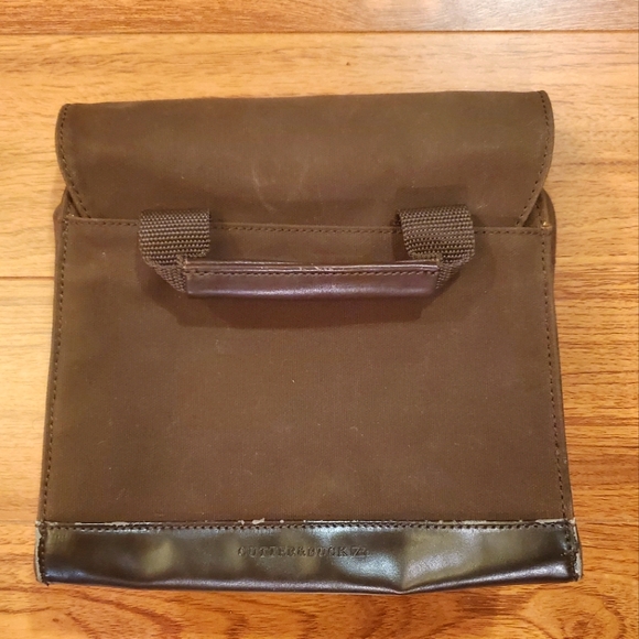 Cutter & Buck Toiletry Bag - Picture 4 of 7